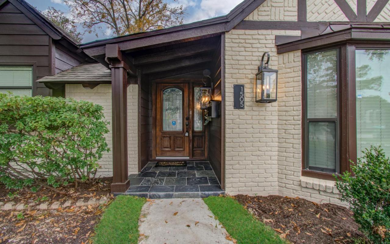 Western Oaks Retreat Villa Houston Exterior photo