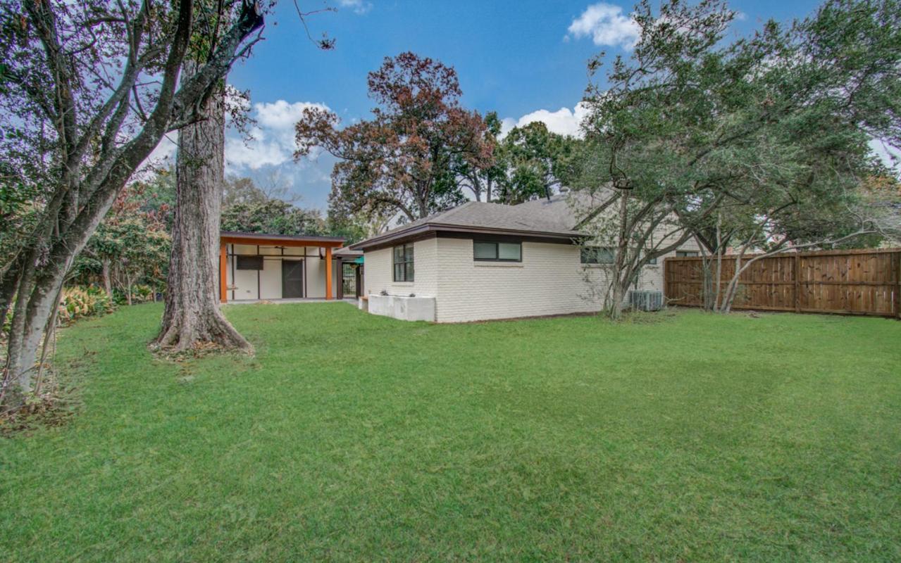 Western Oaks Retreat Villa Houston Exterior photo